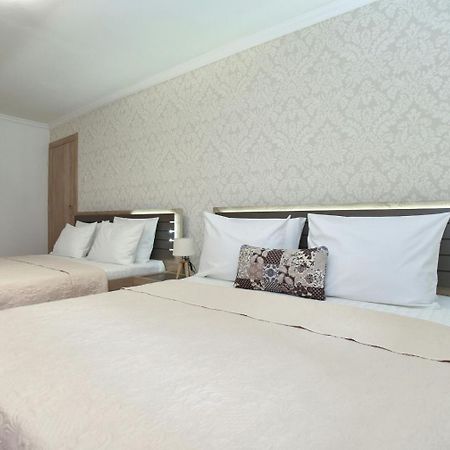 Palm Square 1 Old Town Apt Apartment Будва Екстериор снимка