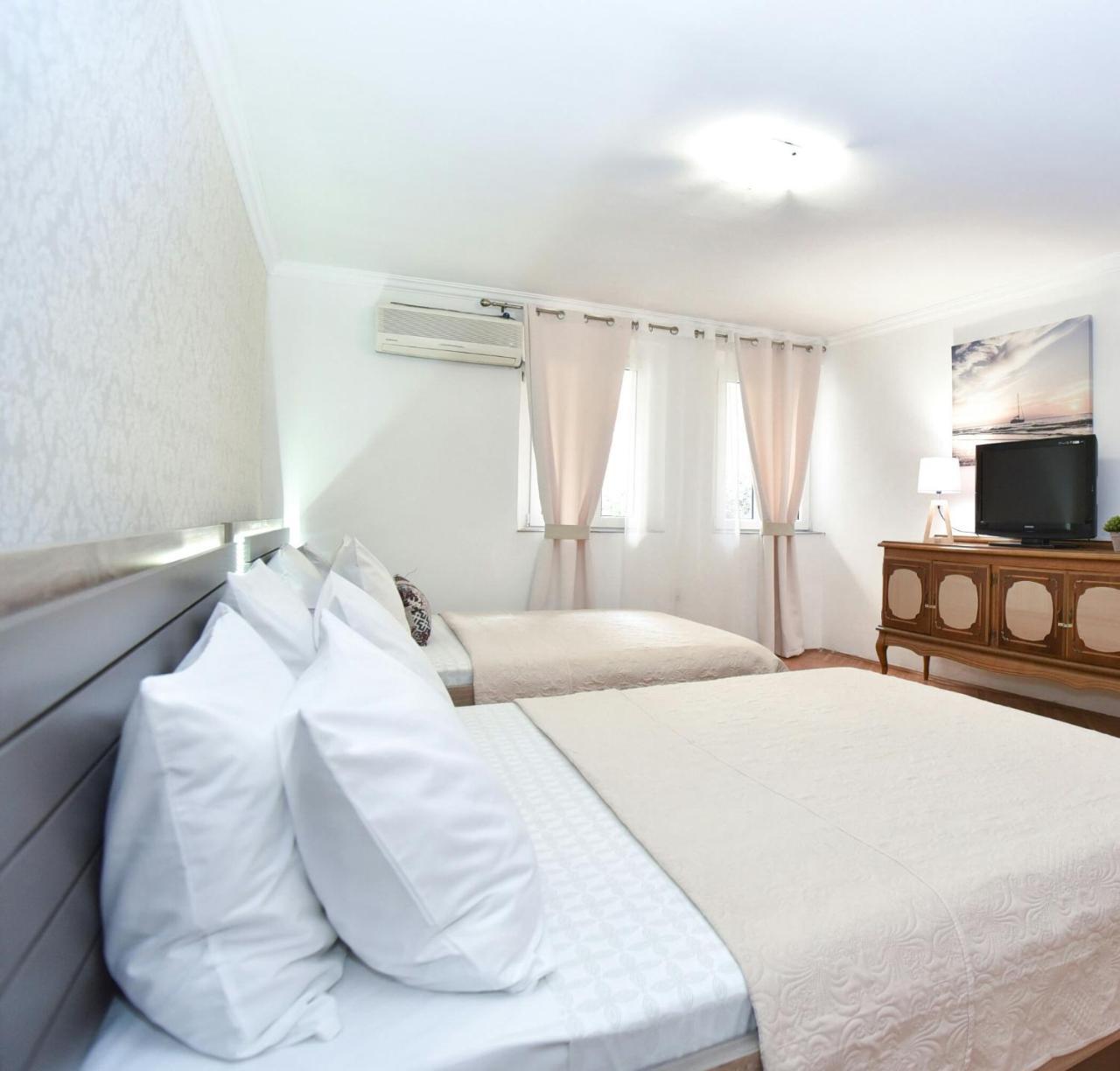 Palm Square 1 Old Town Apt Apartment Будва Екстериор снимка
