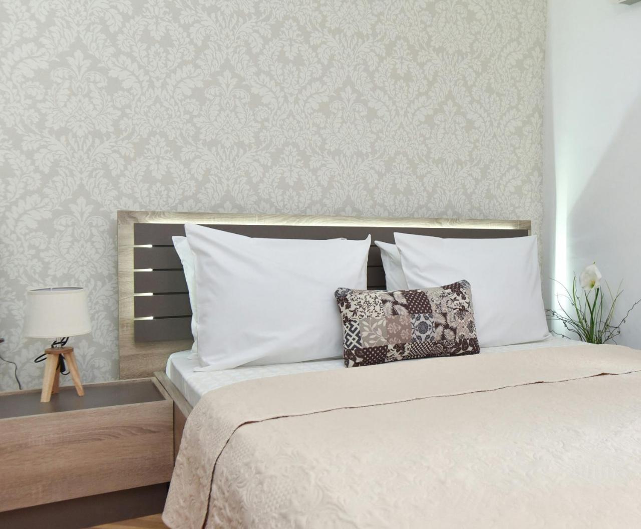 Palm Square 1 Old Town Apt Apartment Будва Екстериор снимка