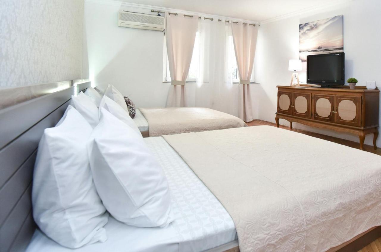 Palm Square 1 Old Town Apt Apartment Будва Екстериор снимка